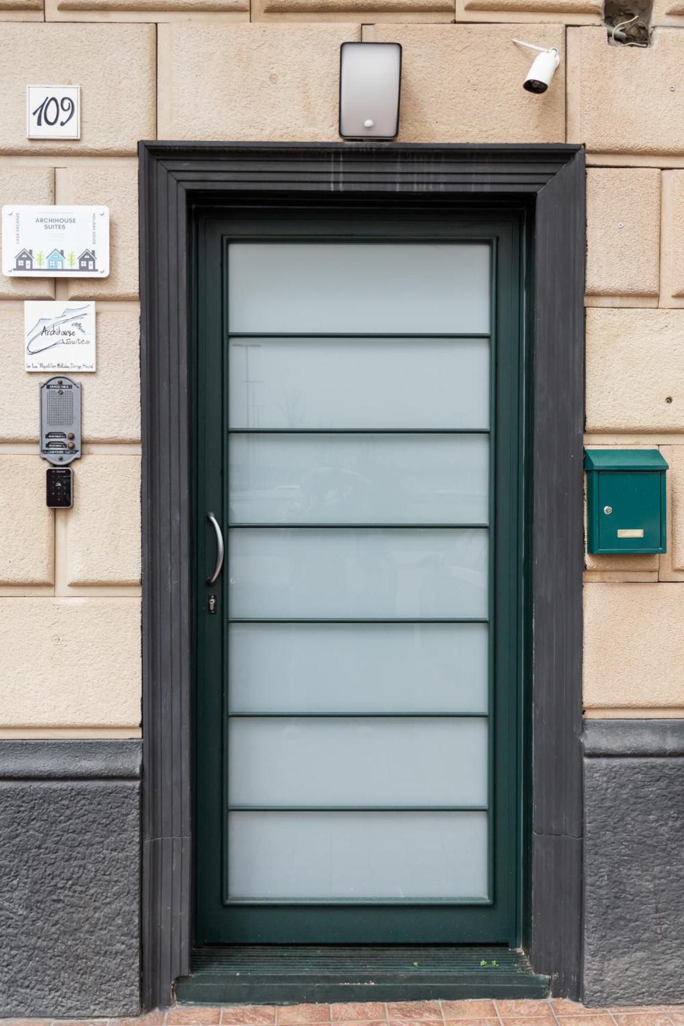 Archihouse Suites Νάπολη Εξωτερικό φωτογραφία